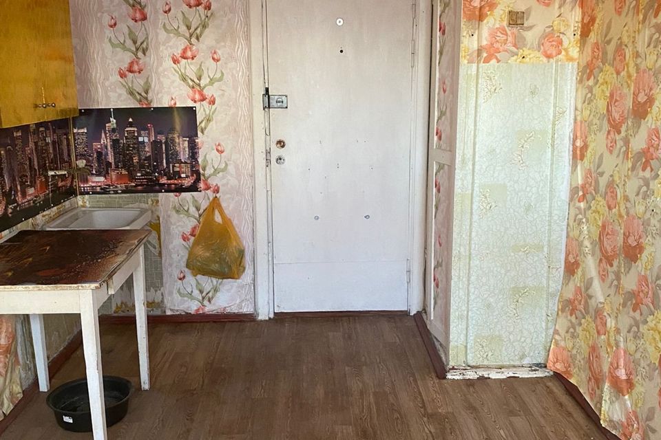 Продаётся комната в 4-комн. квартире, 13 м²