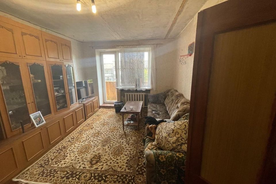 Продаётся 3-комнатная квартира, 572 м²