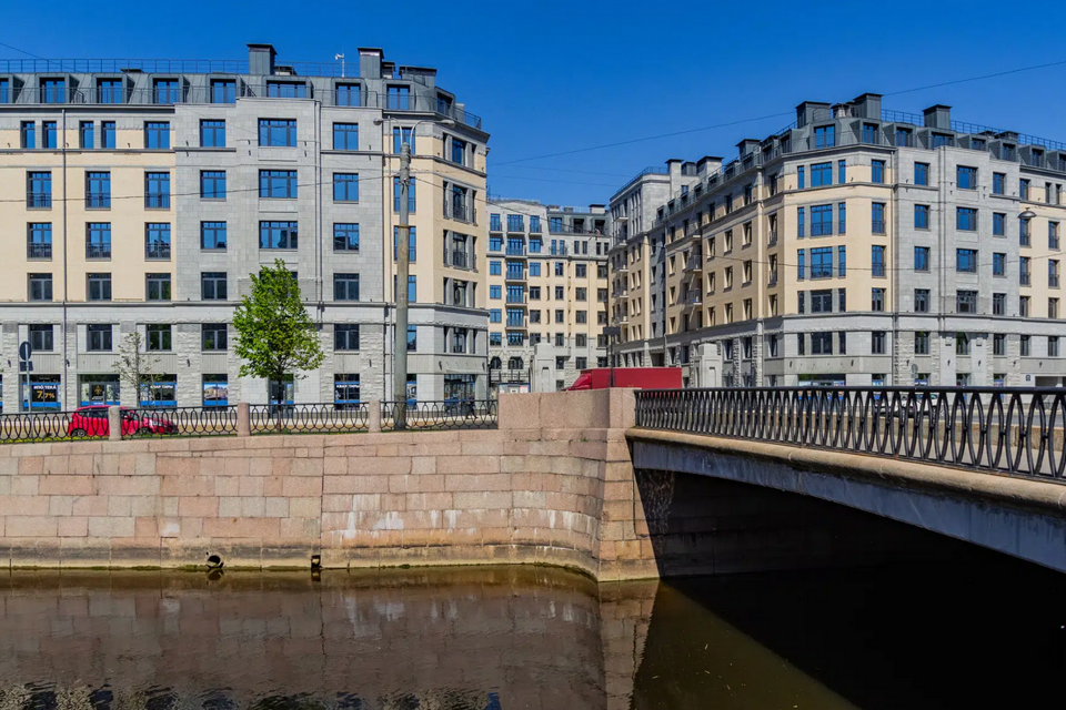 Продаётся 2-комнатная квартира, 117 м²