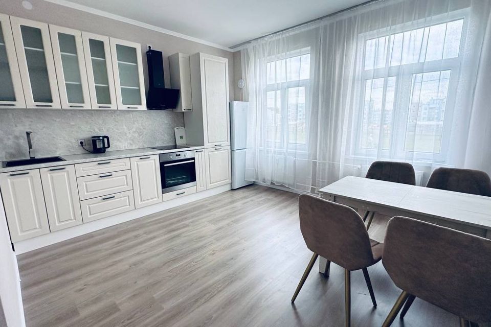 Продаётся 1-комнатная квартира, 41.3 м²