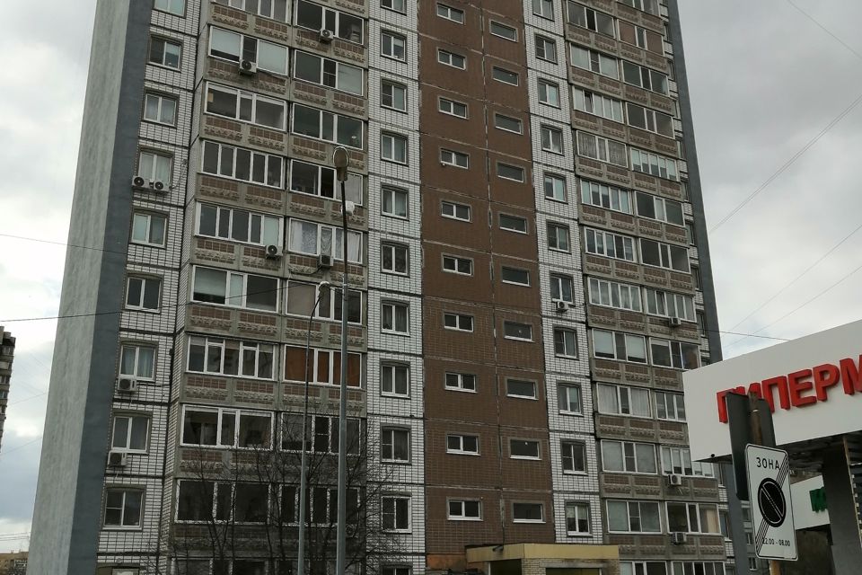 Продаётся 1-комнатная квартира, 42 м²