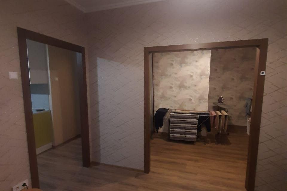 Продаётся 1-комнатная квартира, 42.7 м²