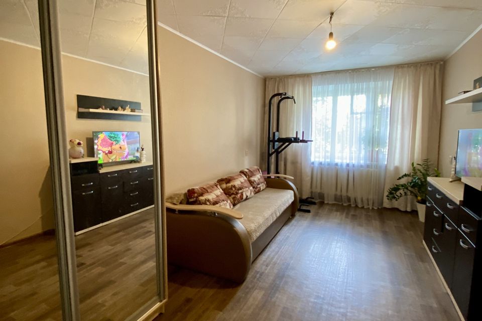 Продаётся 3-комнатная квартира, 56 м²