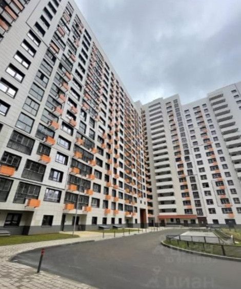 Продаётся 1-комнатная квартира, 42 м²