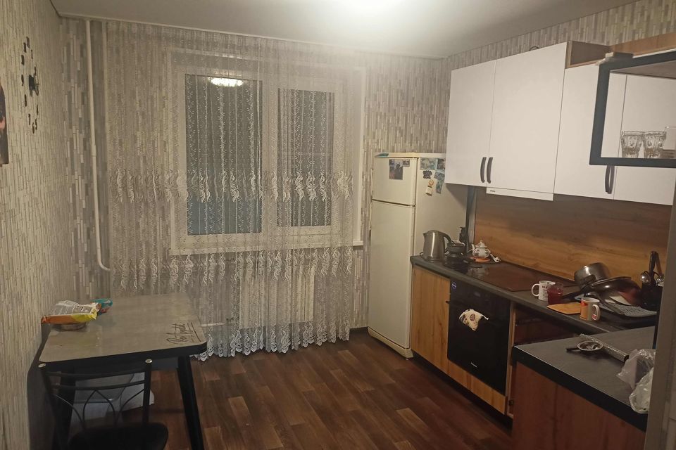 Сдаётся 2-комнатная квартира, 67 м²