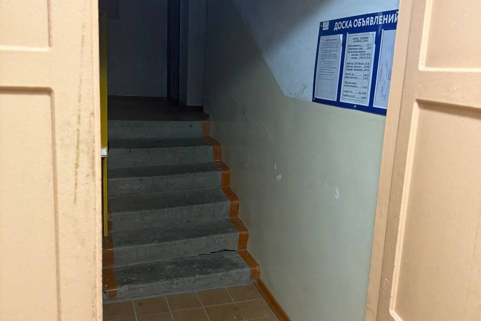 Продаётся 4-комнатная квартира, 60.5 м²