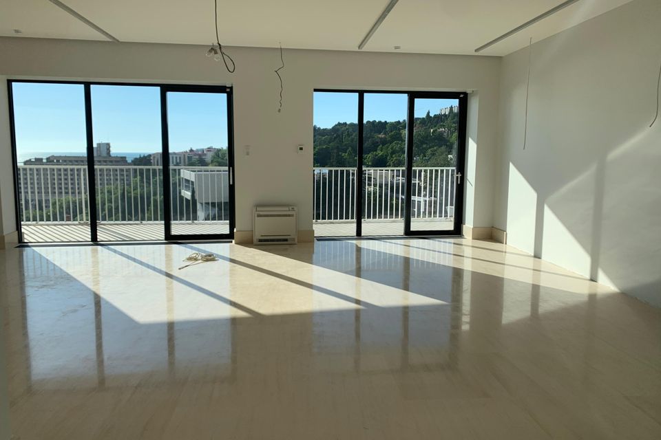 Продаётся 3-комнатная квартира, 123.6 м²