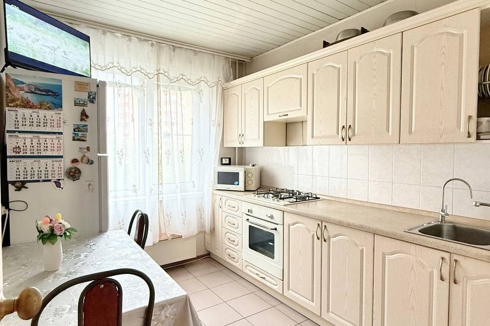 Продаётся 3-комнатная квартира, 62.1 м²