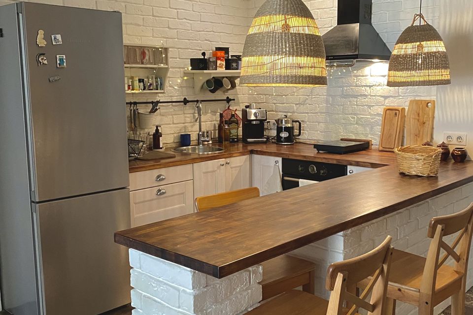 Продаётся 1-комнатная квартира, 63 м²