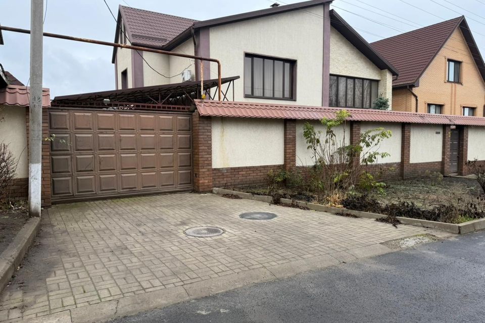 Продаётся 2-этажный дом, 280 м²