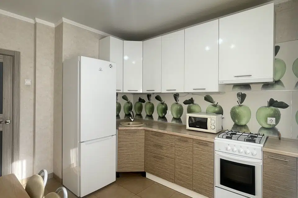 Сдаётся 1-комнатная квартира, 38 м²