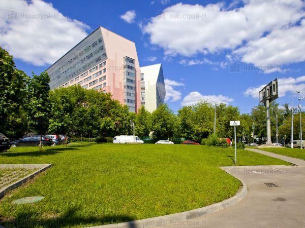 Продаётся 1-комнатная квартира, 53 м²