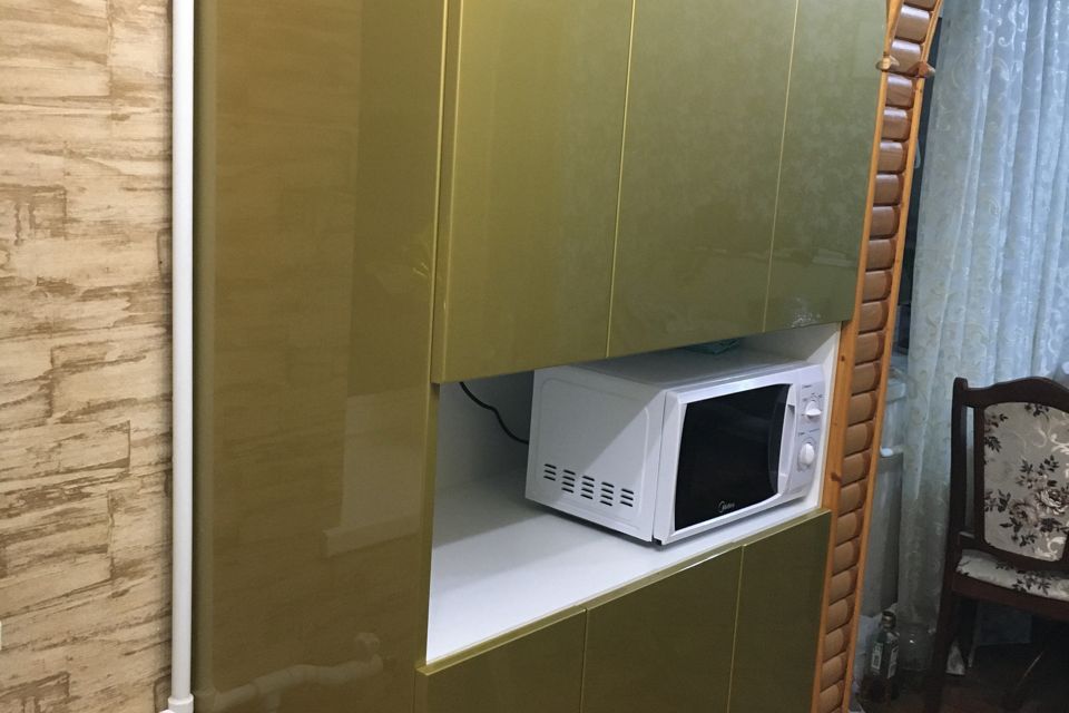 Продаётся 4-комнатная квартира, 101.8 м²