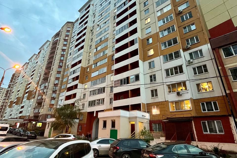 Продаётся 2-комнатная квартира, 61.3 м²