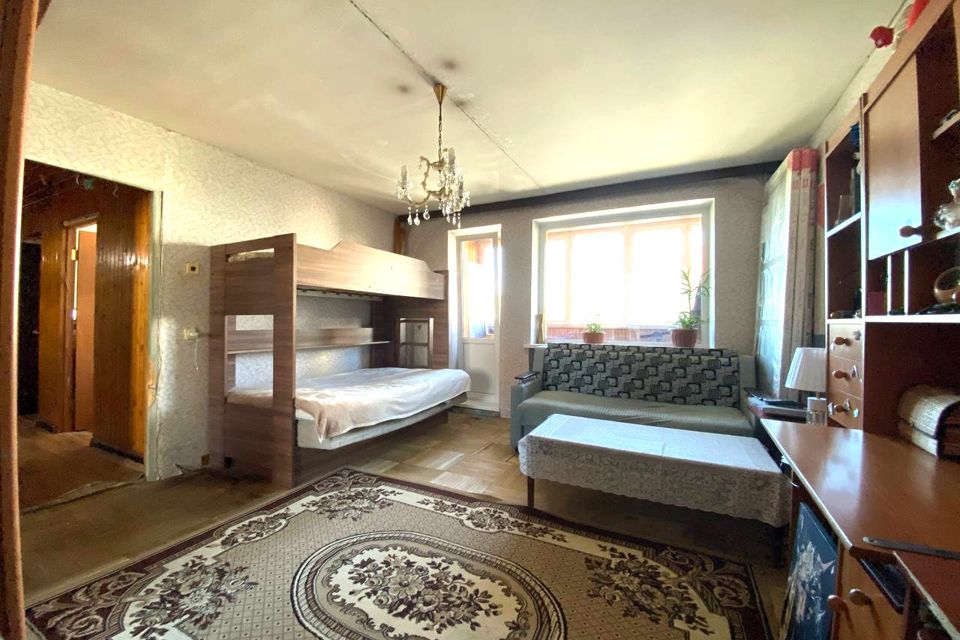 Продаётся 3-комнатная квартира, 56.9 м²