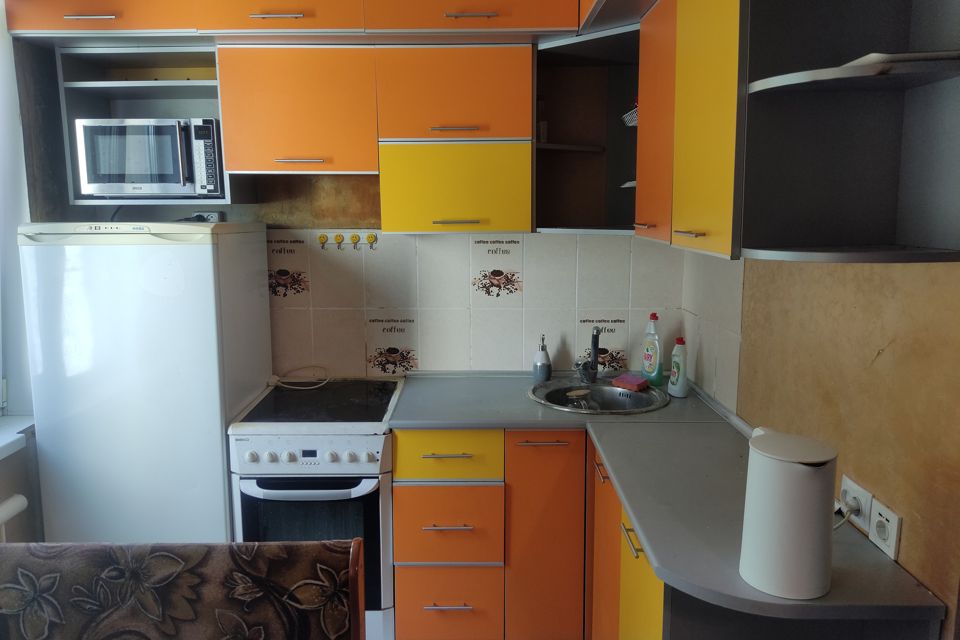 Сдаётся 1-комнатная квартира, 35 м²