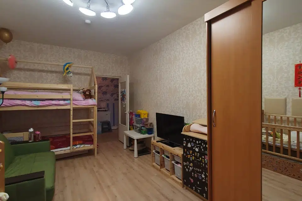 Продаётся 1-комнатная квартира, 48.7 м²