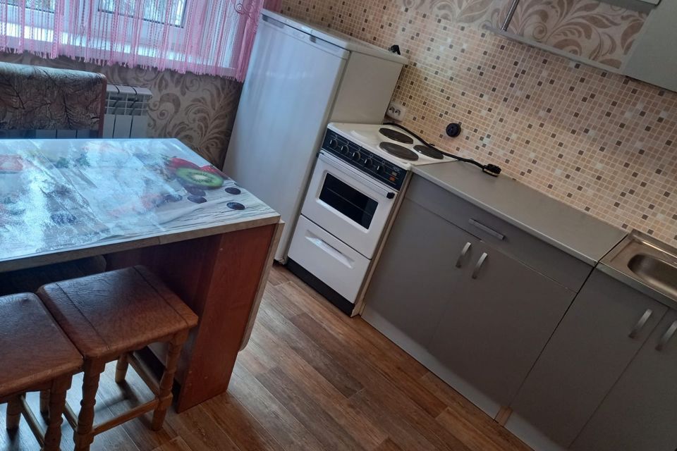 Сдаётся 1-комнатная квартира, 35 м²
