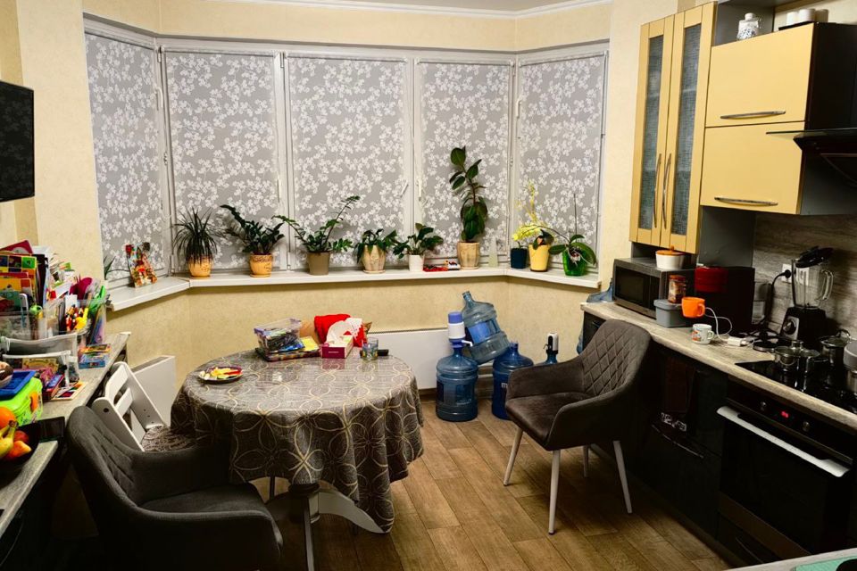 Продаётся 2-комнатная квартира, 59 м²