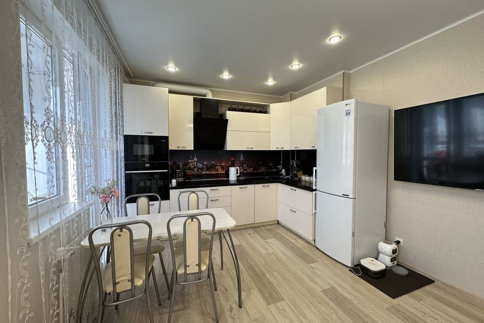 Продаётся 3-комнатная квартира, 57 м²