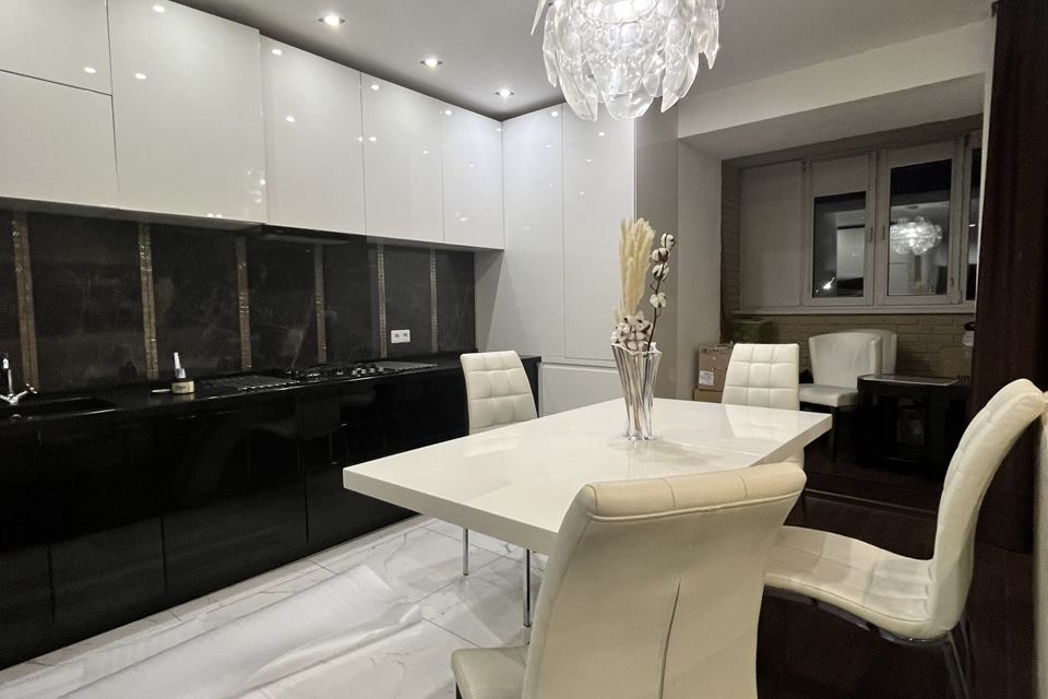 Продаётся 3-комнатная квартира, 91.1 м²