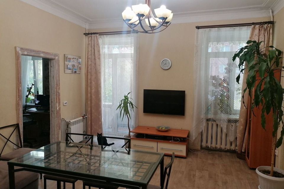 Продаётся 3-комнатная квартира, 61.7 м²