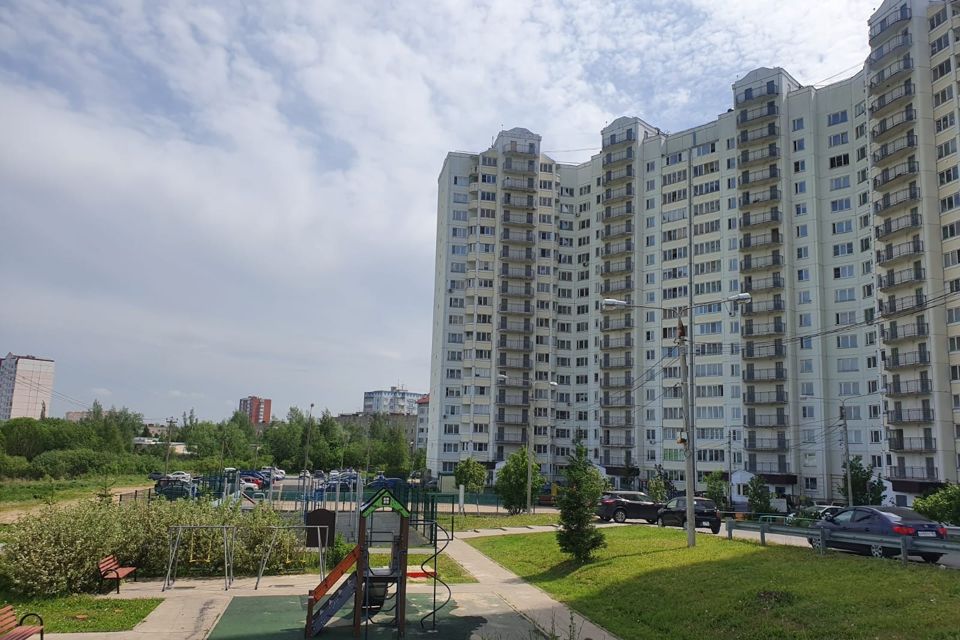 Продаётся 2-комнатная квартира, 69.2 м²