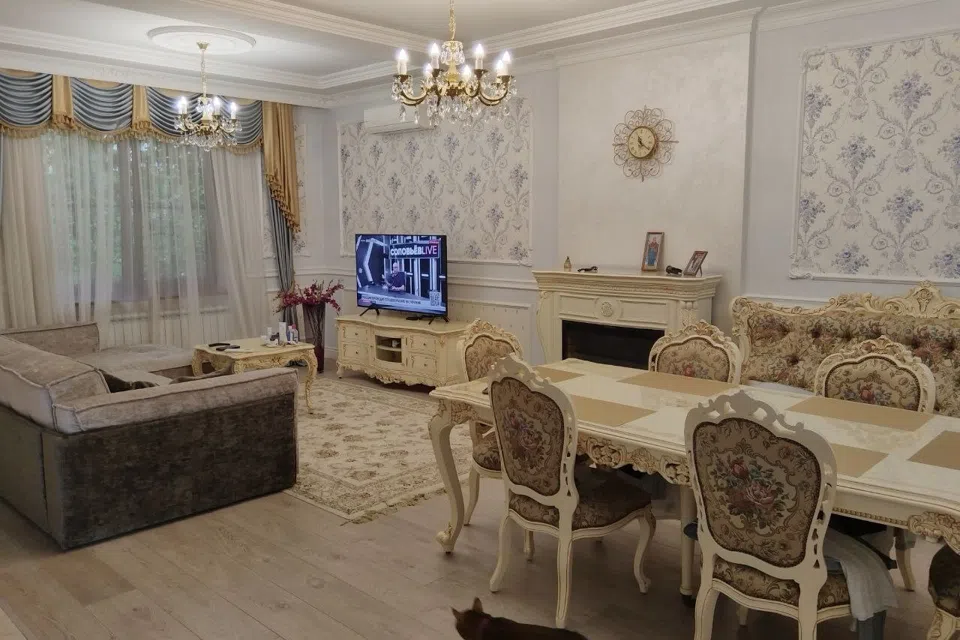 Продаётся 2-этажный дом, 232 м²