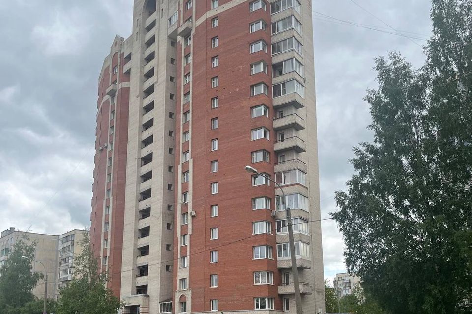 Продаётся 2-комнатная квартира, 69.6 м²