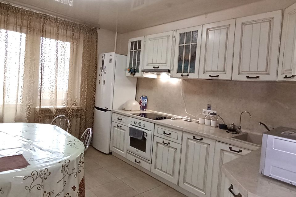 Продаётся 2-комнатная квартира, 62.2 м²