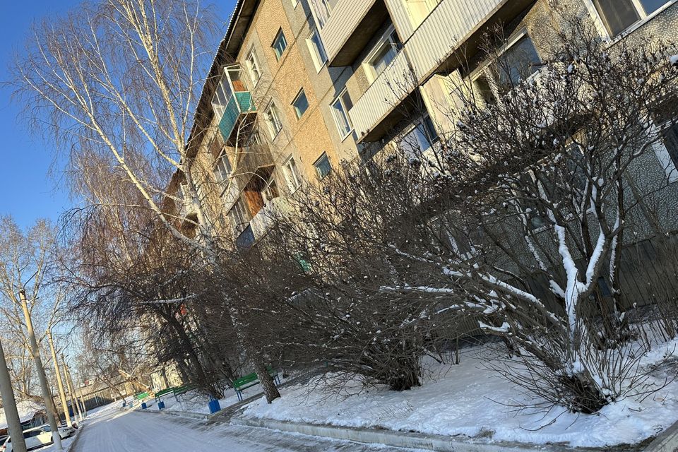 Продаётся 4-комнатная квартира, 60 м²