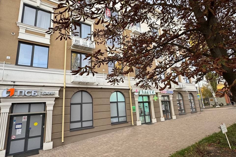 Продаётся 1-комнатная квартира, 42.2 м²