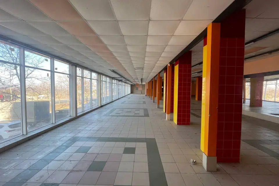 Продаётся помещение своб. назначения, 1540 м²