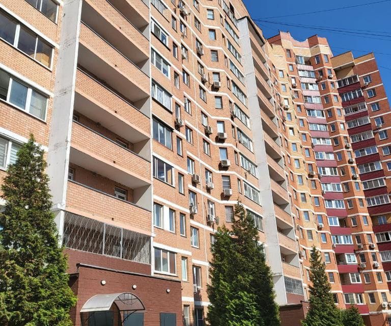 Продаётся 1-комнатная квартира, 37.5 м²