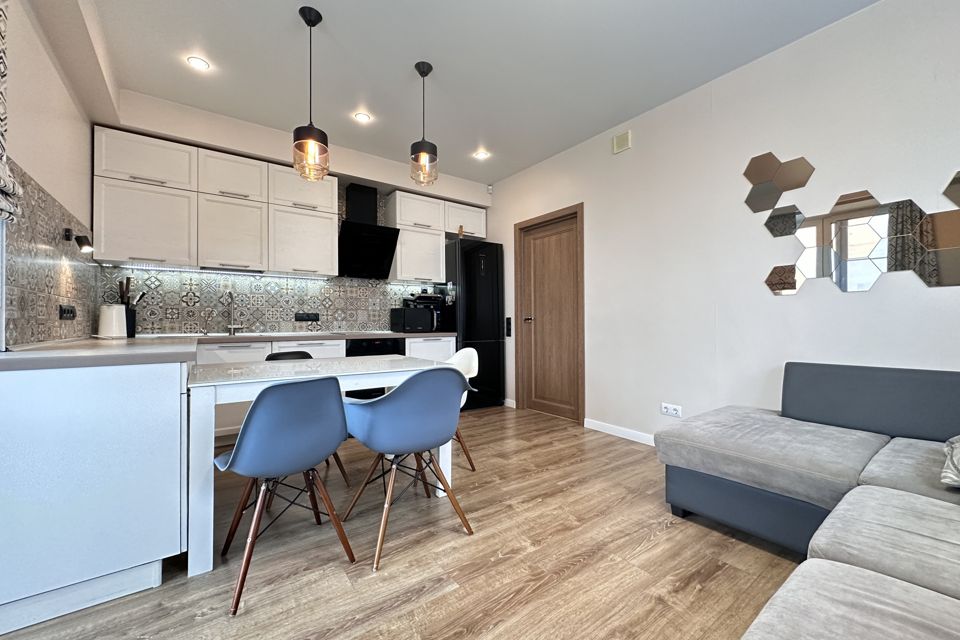 Продаётся 2-комнатная квартира, 64.9 м²