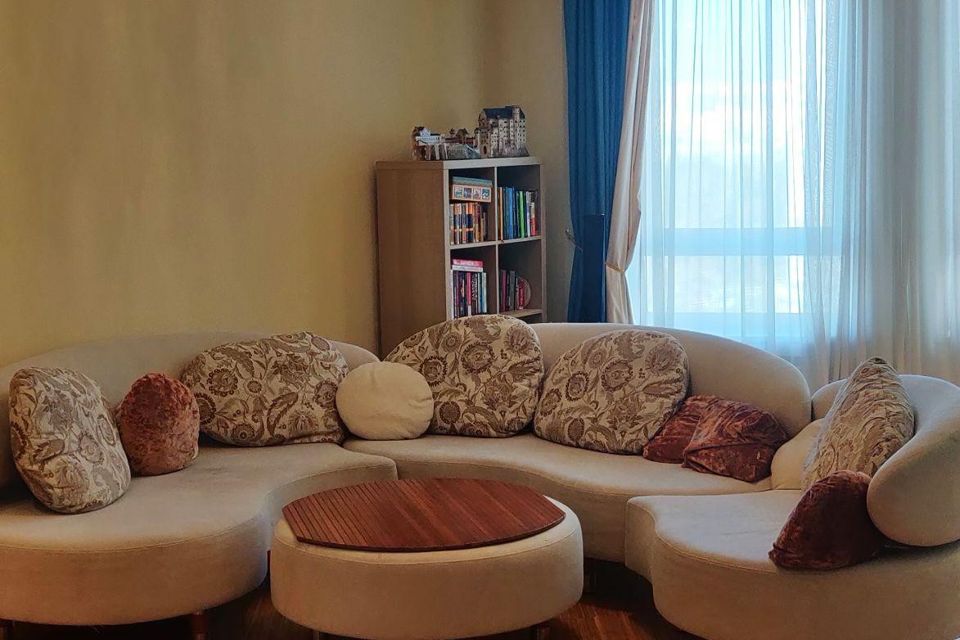 Сдаётся 3-комнатная квартира, 102.6 м²