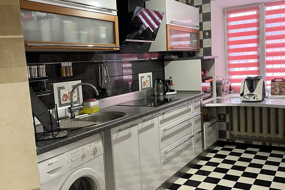 Продаётся 3-комнатная квартира, 72.9 м²