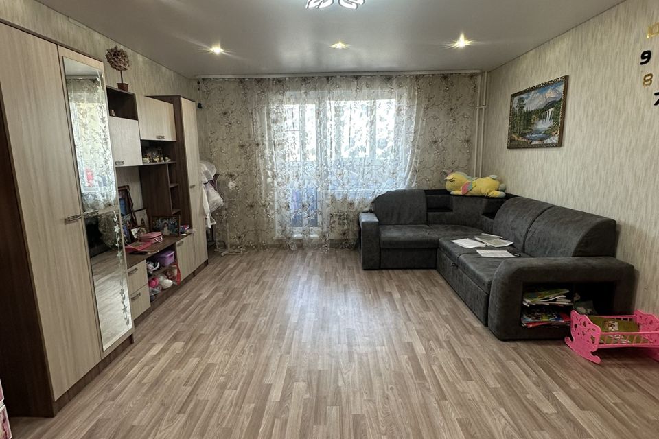 Продаётся 1-комнатная квартира, 49.6 м²