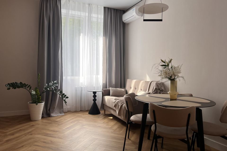 Продаётся 1-комнатная квартира, 55.2 м²