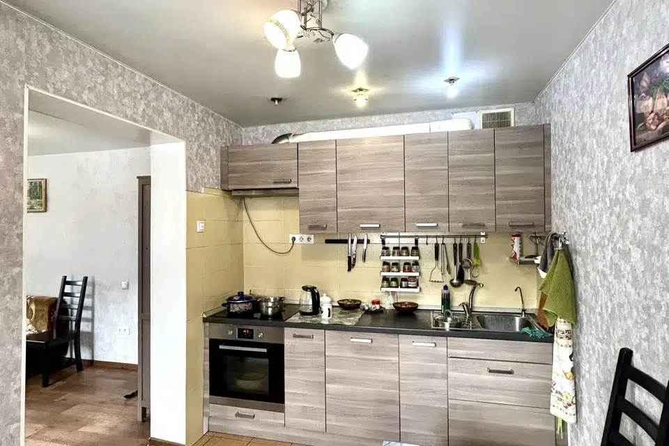 Продаётся 3-комнатная квартира, 60.6 м²