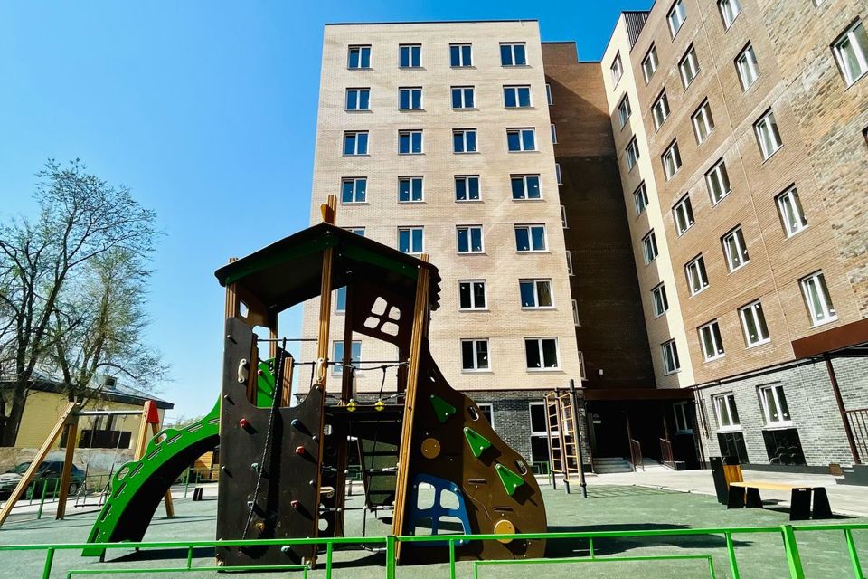 Продаётся 1-комнатная квартира, 42.7 м²