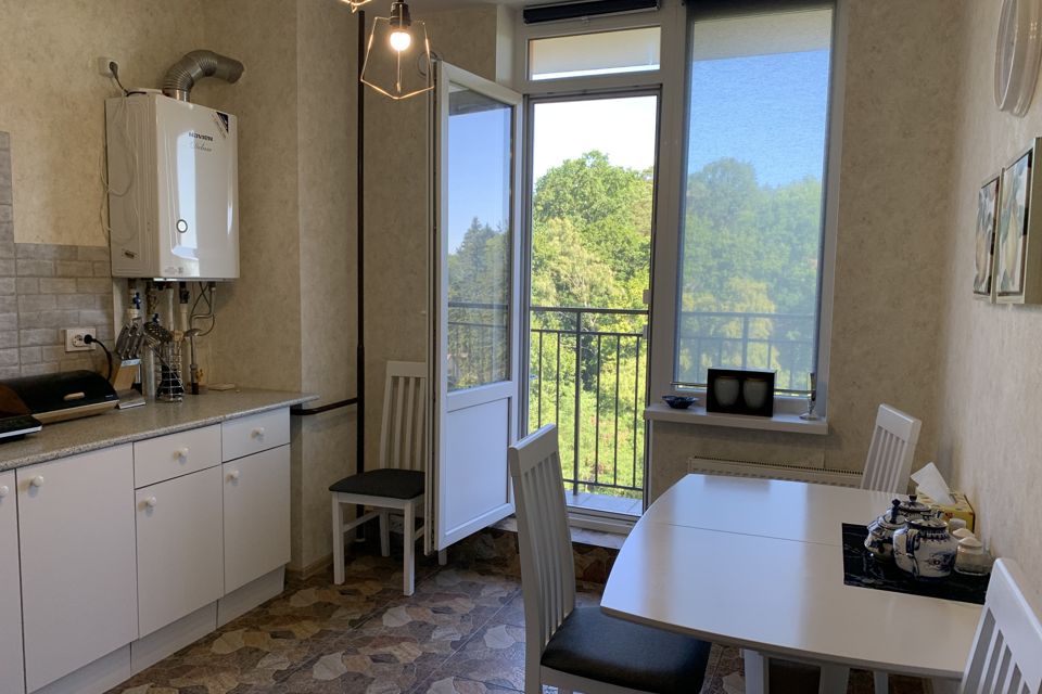 Продаётся 2-комнатная квартира, 58 м²