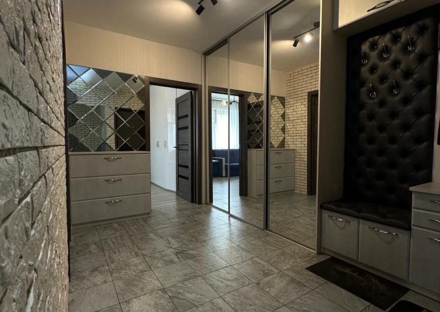 Продаётся 2-комнатная квартира, 60 м²
