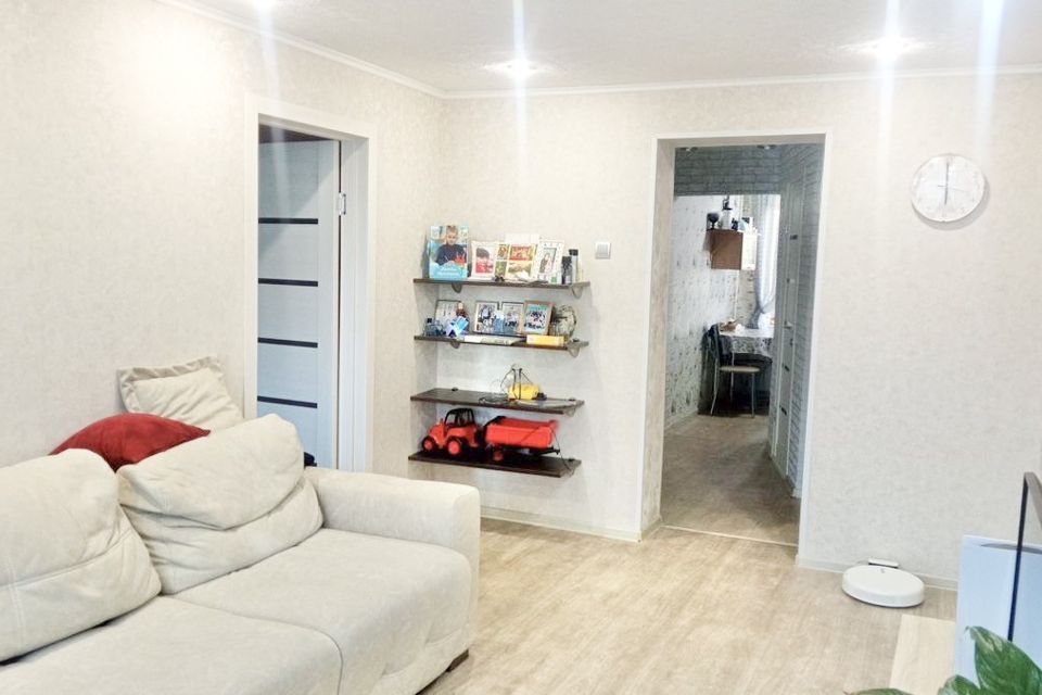 Продаётся 3-комнатная квартира, 59.4 м²