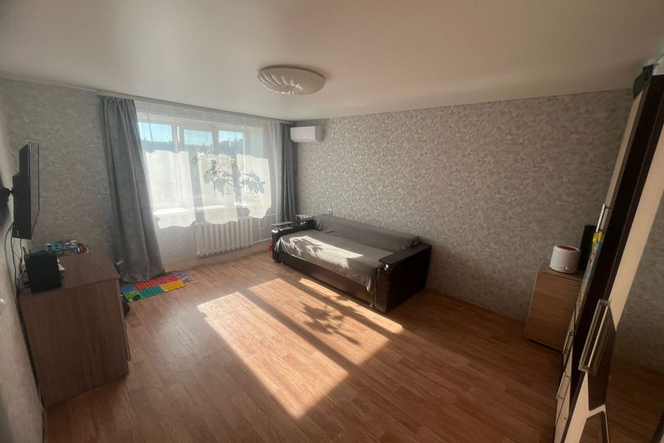 Продаётся 1-комнатная квартира, 38.4 м²