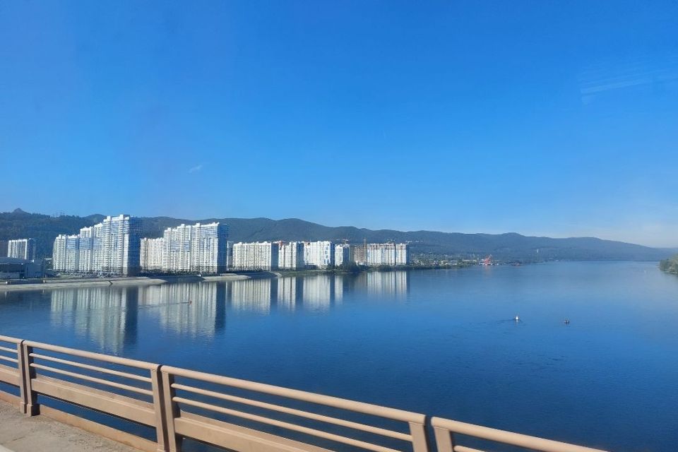 Продаётся 3-комнатная квартира, 72.1 м²