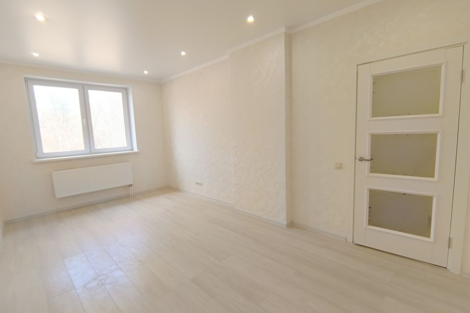Продаётся 2-комнатная квартира, 69.6 м²