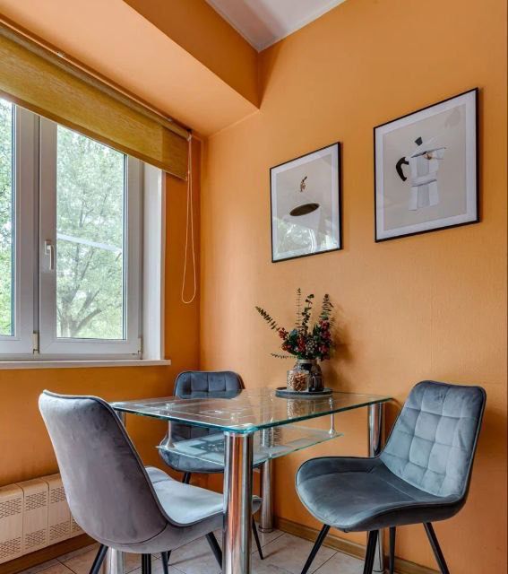 Продаётся 3-комнатная квартира, 52.8 м²