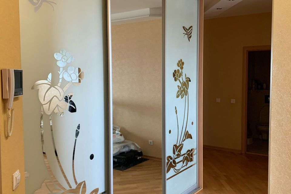 Продаётся 3-комнатная квартира, 94 м²