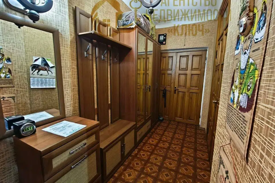 Продаётся 2-комнатная квартира, 55.6 м²